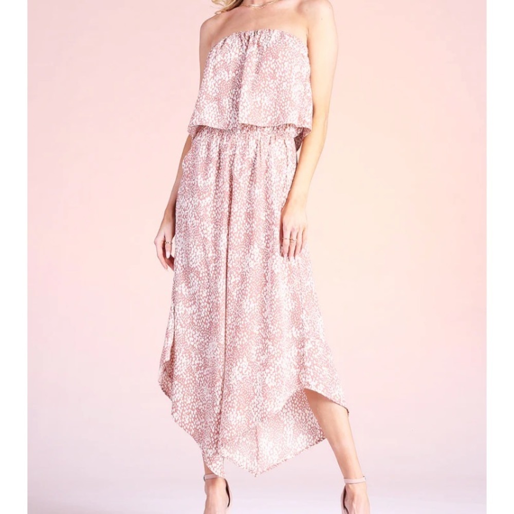 Tyche Amalfi Slanted Hem Jumpsuit size small blush color summer speckled dress​​ - Picture 2 of 16
